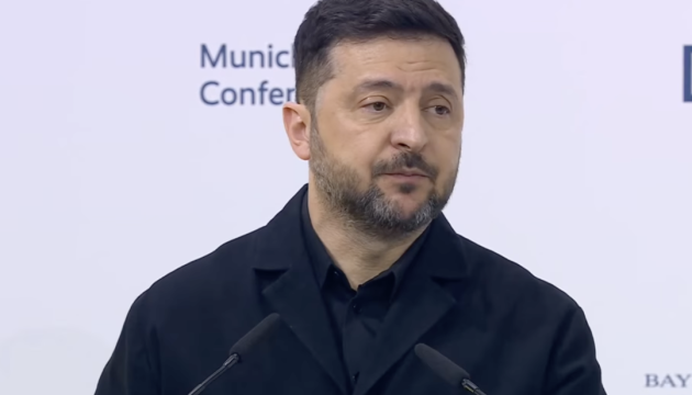 Таким режимам, як в Ірані, не можна давати часу - Зеленський