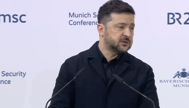 ウクライナ軍をＮＡＴＯの外に置くのは賢明ではない＝ゼレンシキー大統領