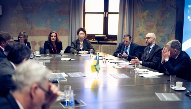 Для захисту енергетики Україні потрібні далекобійні ракети як засіб стримування - Яценюк у Мюнхені