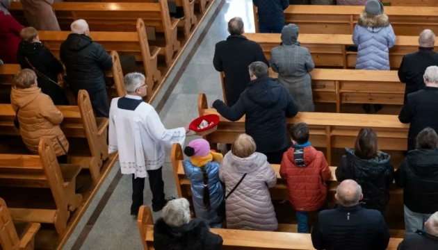 В усіх костелах Польщі в неділю збирали пожертви на допомогу Україні