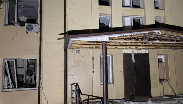 Ракети, дрони, КАБи та артилерія: війська РФ атакували пʼять районів Дніпропетровщини