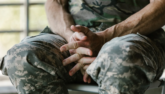 Ветерани зможуть безкоштовно лікуватися від залежностей: як працюватиме програма