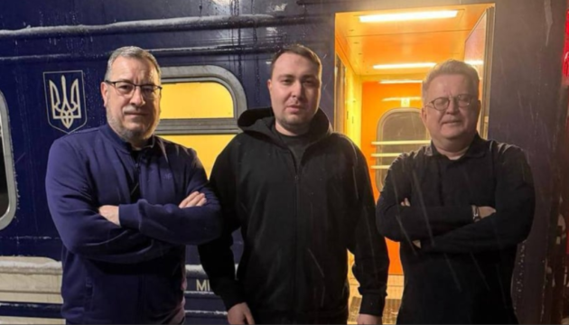 Українська делегація прибула на місце проведення перемовин у Женеві