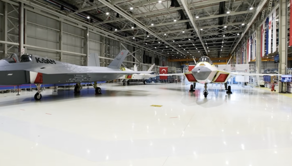 Туреччина створила два нові прототипи власного винищувача