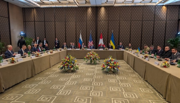 У Женеві починається черговий раунд тристоронніх переговорів - Умєров