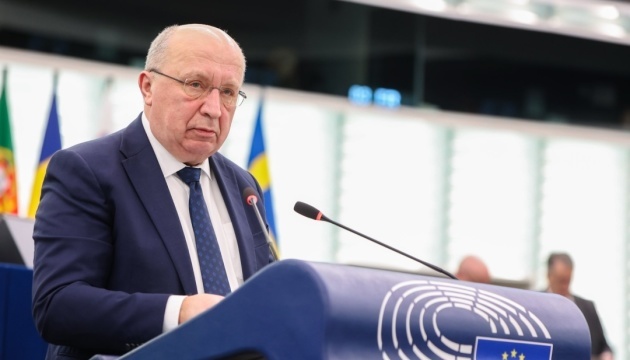 Kubilius speaks about need to simplify movement of troops and military equipment across EU member state borders