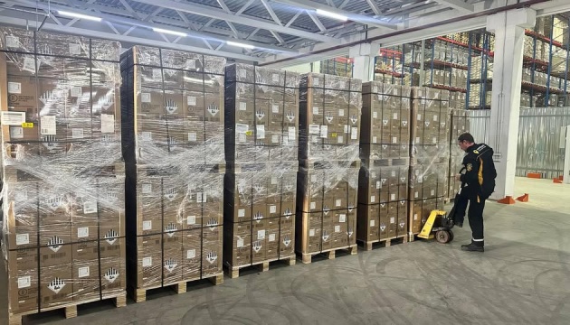 В Україну надійшла перша велика партія зарядних станцій для дітей з інвалідністю