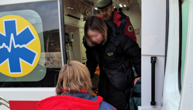 В Карпатах врятували двох туристів з обмороженням