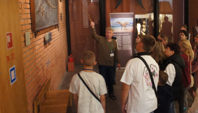 Kyiv publie les données sur les personnes et organisations qui emmènent des enfants ukrainiens des territoires occupés « visiter » la Russie