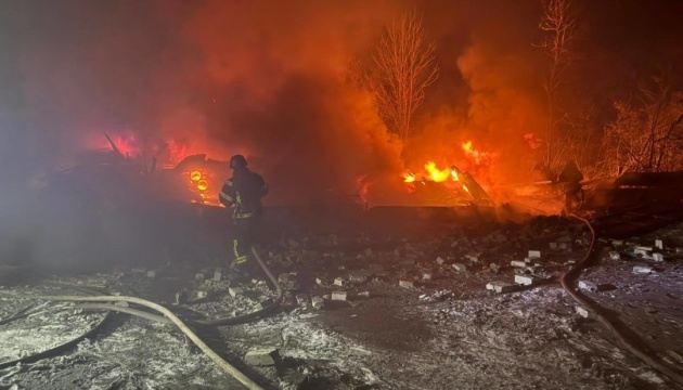 Війська РФ знову ударили по критичній інфраструктурі у Лозовій