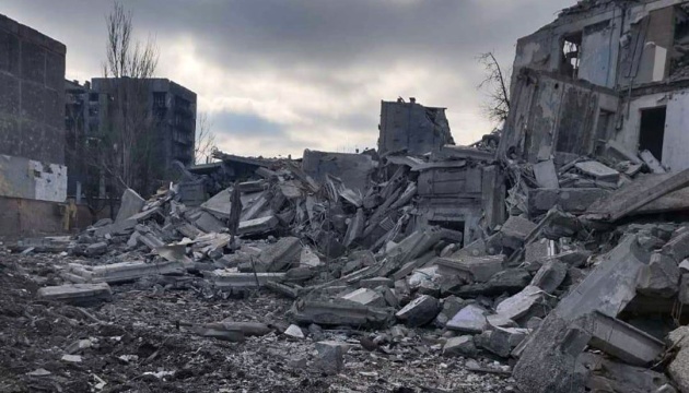 Ворог минулої доби поранив двох жителів Донеччини