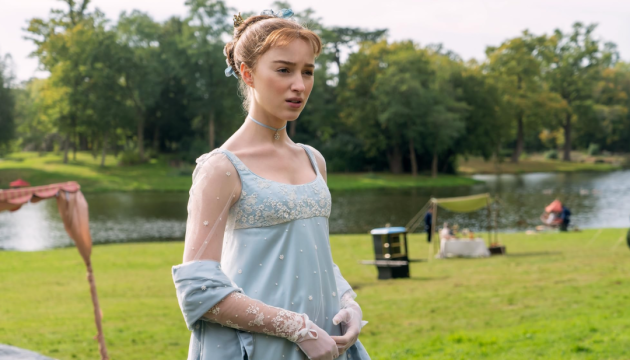 Зірка «Бріджертонів» Фібі Дайневор зіграє в екранізації роману «Пляжне чтиво»