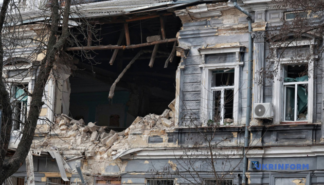 Нічна атака на Одесу: пошкоджені 5 житлових будинків, частково зруйнований ліцей