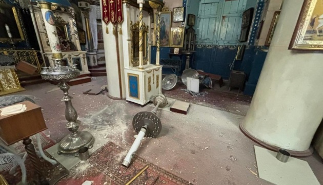 У Херсоні війська РФ обстрілами пошкодили храм Московського патріархату