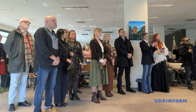 В Антверпені українська та чеченська громади вшанували четверту річницю вторгнення РФ