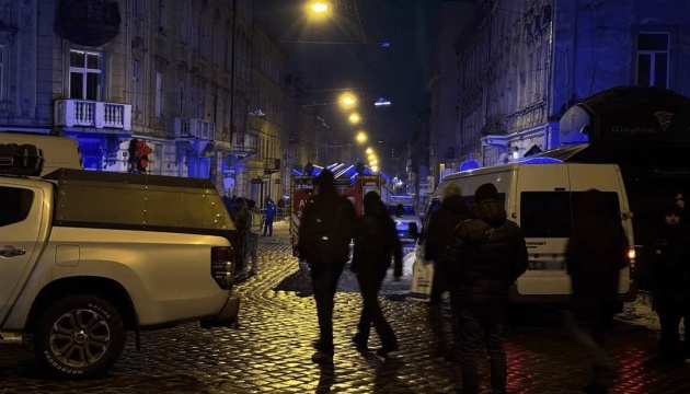 Теракт у Львові забрав життя жінки-поліцейської, 15 людей постраждали - Садовий