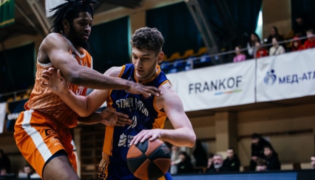 «Старий Луцьк» зберігає шанси на участь у плей-офф баскетбольної Суперліги