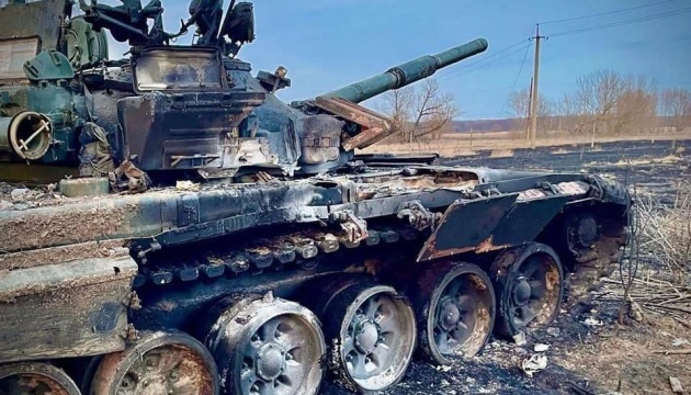 El ejército ruso pierde 890 soldados en Ucrania en el último día