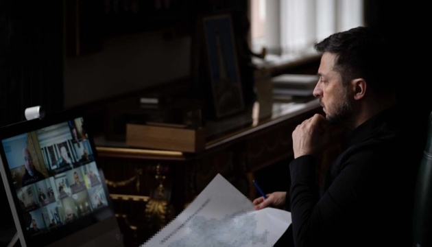 Зеленський доручив Міноборони спрямувати додаткові сили для захисту неба на Сумщині