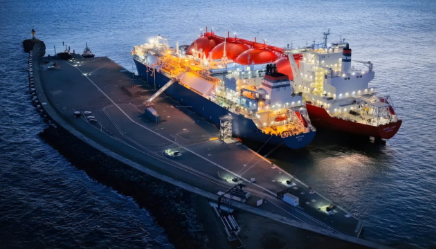 Нафтогаз вперше постачає скраплений газ через термінал у Німеччині