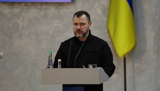 Глава МВС порівняв вербування українських дітей в іграх із «Синім китом»