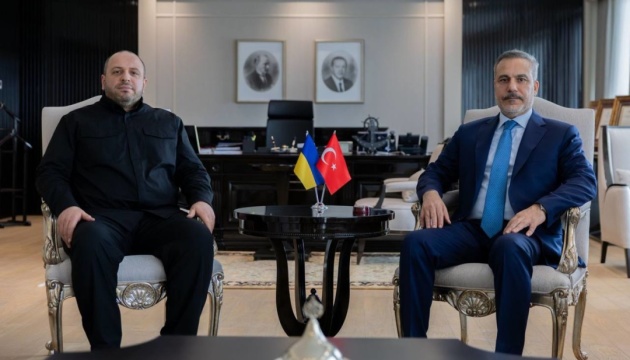 Умєров і глава МЗС Туреччини обговорили перспективи дипломатичного треку