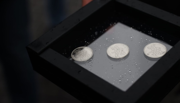 Нацбанк випустив пам'ятні монети, присвячені трьом прифронтовим регіонам