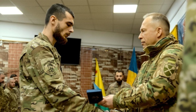 Сирський відзначив нагородами військових на Східному напрямку