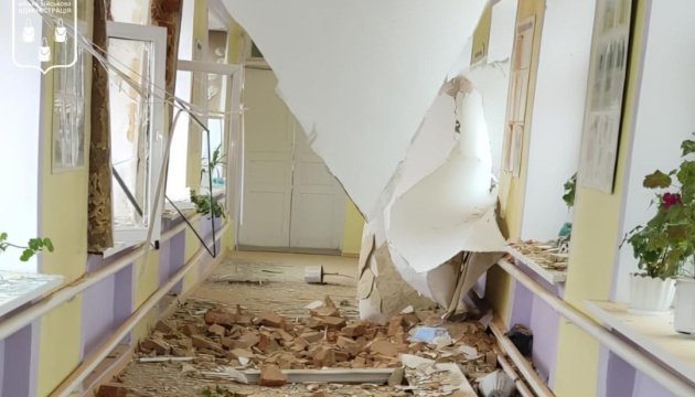 Росіяни атакували дронами школу в селі на Сумщині