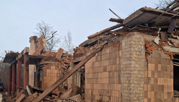 Росіяни атакували дронами аграрне підприємство на Сумщині - є загиблі та поранена