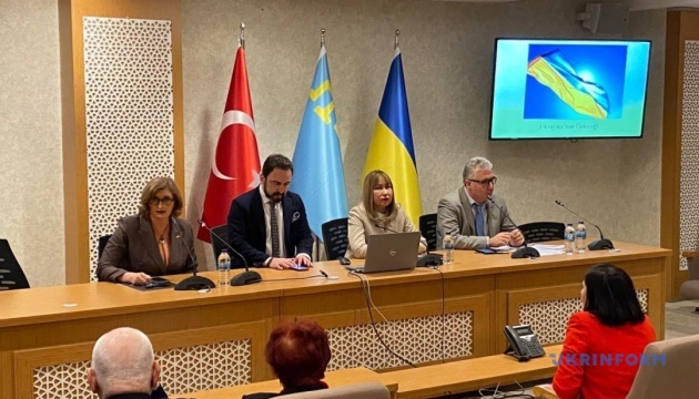 Без розв'язання «кримського вузла» війна завершиться не миром, а замороженням конфлікту - експертка