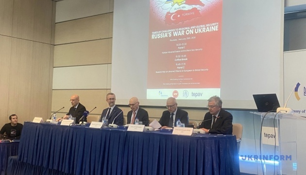 Поетапна деескалація є реалістичним сценарієм припинення бойових дій - турецький дипломат