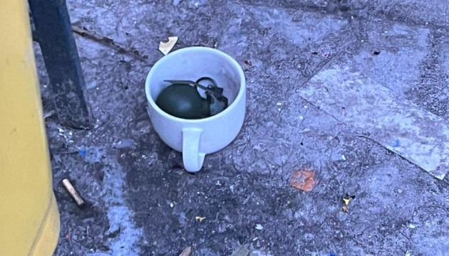 У Львові біля смітника виявили бойову гранату
