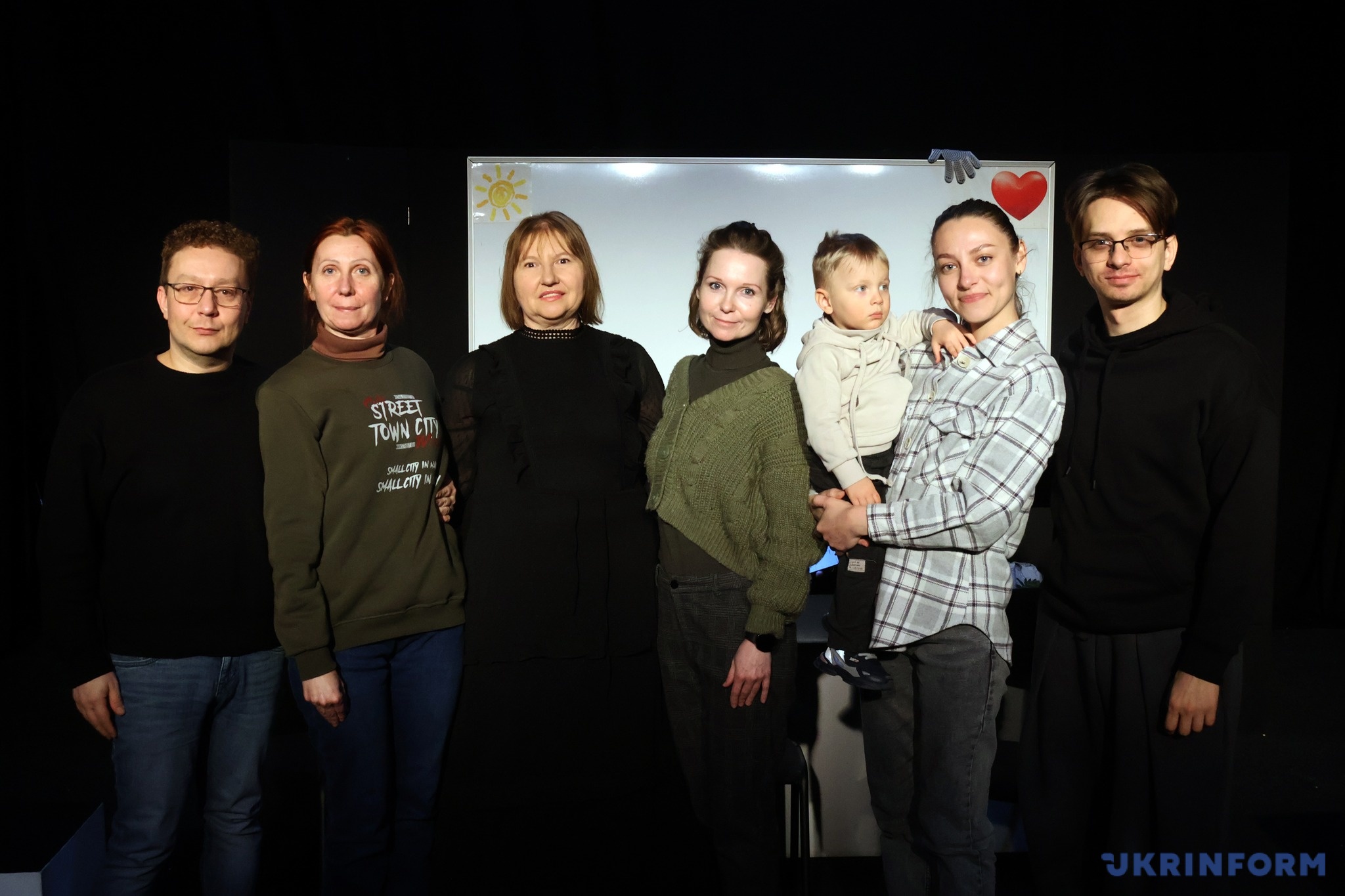 Луганці з журналісткою Укрінформу