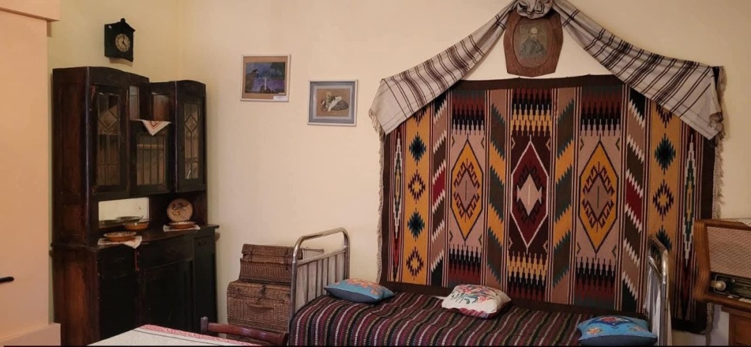 Інтер’єр музею-квартири Н. В. Суворцової. Умань. Фото надано Іриною Міновою. Уманський краєзнавчий музей.  