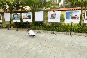 У В’єтнамі через фото та VR-технології показали шлях України до свободи