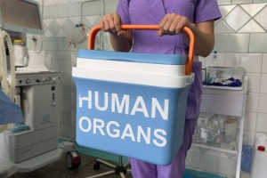 У Хмельницькому в посмертної донорки вилучили дві нирки, які трансплантували пацієнтам у Львові