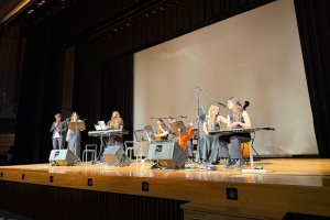 У Токіо презентували проєкт «Дочки Донбасу», що розповідає історії викрадених Росією дітей