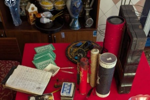 У Києві трьом «ясновидицям», які наворожили на ₴1,4 мільйона, повідомили про підозру