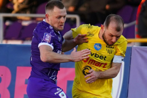 «Буковина» перемогла ЛНЗ і вийшла до півфіналу Кубка України з футболу