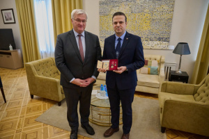 Сибіга вручив орден представнику ЮНІСЕФ в Україні