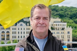 Experto estadounidense: Trump podría acabar con la agresión rusa con unas pocas llamadas