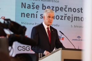 Посол США в Чехії дорікнув Празі за невиконання обов'язків щодо НАТО