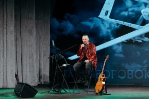 В Академії СБУ відбувся творчий вечір українського співака та автора пісень, полковника Тараса Боровка