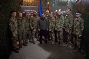 Зеленський нагородив бійців «Азову» та армійських корпусів, які захищають Словʼянсько-Краматорську агломерацію