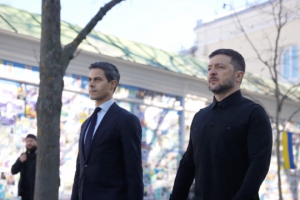 Zelensky y Jetten honran la memoria de los defensores ucranianos caídos