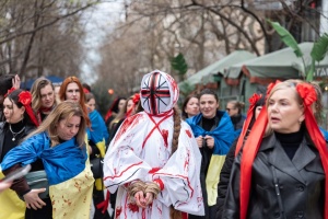 Українки провели перформанс у Барселоні, нагадавши про жертв сексуального насильства під час агресії РФ