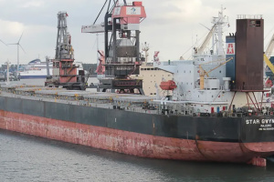 Грецький танкер потрапив під іранський удар в Ормузькій протоці