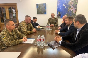Паліса обговорив з іспанськими урядовцями та компаніями поглиблення співпраці в ОПК