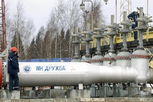 У Макрона вважають, що питання «Дружби» не має блокувати кредит ЄС для України - джерело